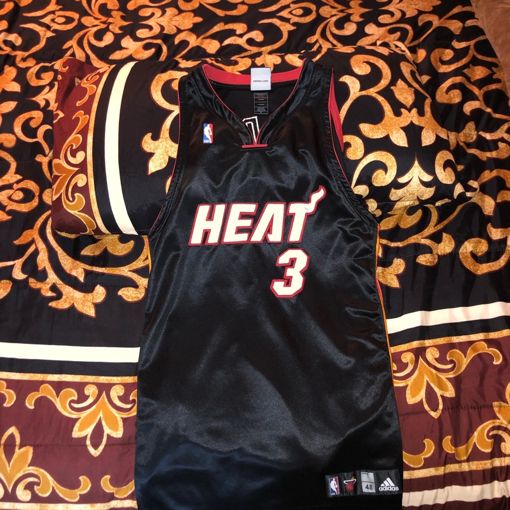 Classic 09’ Dwyane Wade Jersey